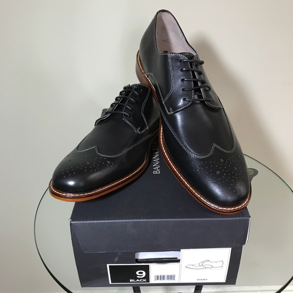 Mens Banana Republic Wingtip Black Dress Shoes 9
